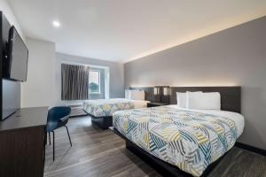 Postel nebo postele na pokoji v ubytování Motel 6-McAllen, TX - East + 28 fotografií