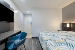 Postel nebo postele na pokoji v ubytování Motel 6-McAllen, TX - East