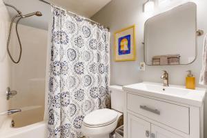 Ένα μπάνιο στο Livywood Cottage +17 φωτογραφίες