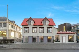 Το κτήριο όπου στεγάζεται  το διαμέρισμα