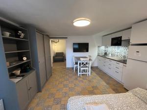 Köök või kööginurk majutusasutuses kisapartman