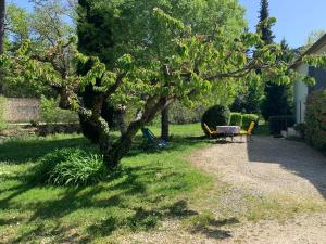 Afbeelding uit fotogalerij van Chambres d'hôtes "Le Colombier" in Venasque