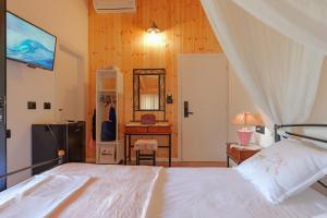 Postel nebo postele na pokoji v ubytování Shena The Farm Boutique