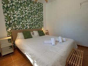 Posteľ alebo postele v izbe v ubytovaní Preciosa Villa Independiente 100metros playa 10personas, Free Parking, Fully renovated Now