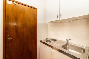 Φωτογραφία από το άλμπουμ του Apartments Slavena σε Gradac +51 φωτογραφίες