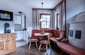 Cucina o angolo cottura di Sonnenhof Genusshotel & Appartements