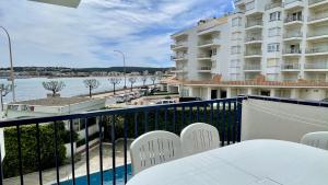 Balkón alebo terasa v ubytovaní Passeig Del Mar - apartamentos primera linea