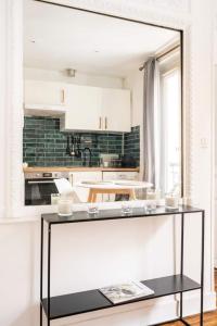 Cocoon in the heart of Batignolles | By Airnest