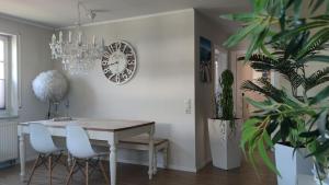 Fotografie z fotogalerie ubytování Lake FeWo Santorini v destinaci Oberteuringen + 6 fotografií