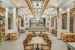 Um restaurante ou outro lugar para comer em Pestana Blue Alvor Beach - All Inclusive Hotel