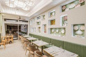 Um restaurante ou outro lugar para comer em Pestana Blue Alvor Beach - All Inclusive Hotel