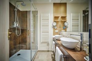 Koupelna v ubytování Hotel Zur Post Altötting + 35 fotografií
