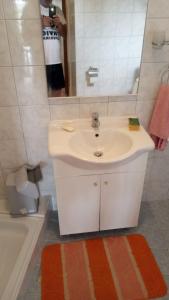 Fotografie z fotogalerie ubytování Apartmani Ivo Ukić v destinaci Prvić Šepurine
