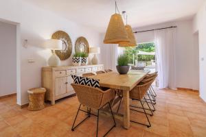 Imagine din galeria proprietății VILLA ES VEDRÁ by Migjorn Ibiza Suites & Spa în Ibiza Town