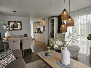 Afbeelding uit fotogalerij van Chalet Serooskerke SE07 in Serooskerke