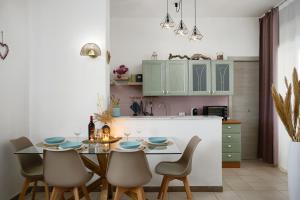 Η κουζίνα ή μικρή κουζίνα στο Nature home in villa w piscina