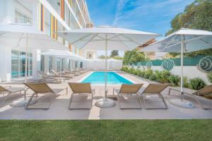 Bazén v ubytování Felix Hotels - Hotel Felix Olbia nebo v jeho okolí
