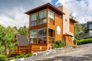 Budova, kde se chata nachází