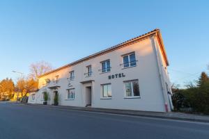 Gallery image of Hôtel La Barguelonne in Montcuq