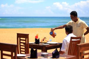 Hosté ubytování Thaproban Beach House
