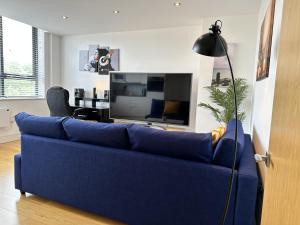 Imagen de la galería de Condo Apartment with workspace, en Haywards Heath