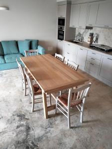 Kuchyňa alebo kuchynka v ubytovaní Luxury Villa Spaccasole su Cortona - Sauna & Infinity Pool