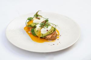 the country house内部或周边提供的食物
