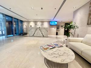 منطقة جلوس في Wonderful 1BR Apt with Marina view