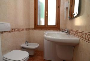 Koupelna v ubytování Classic Venice House