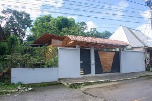 Budova, kde se vila nachází
