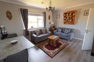 Posezení v ubytování 4 Guests - Seaside Cottage - 5min Drive To The Sea