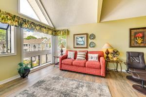 Fotografie z fotogalerie ubytování Myrtle Beach Condo Near Ocean 1 Mi to Apache Pier v destinaci Myrtle Beach