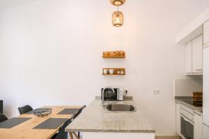 Galeriebild der Unterkunft Ca l'Eudald 3, Apartamento en Besalú con terraza in Besalú