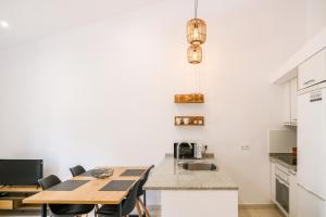 Galeriebild der Unterkunft Ca l'Eudald 3, Apartamento en Besalú con terraza in Besalú