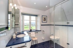 Et badeværelse på LITZKOW 15506 + 10 billeder