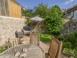 En have udenfor Coombe Street Cottage