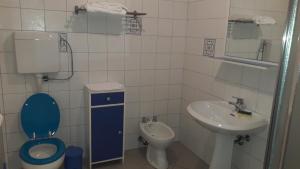 Kúpeľňa v ubytovaní casa vacanze iris, appartamento turistico + 20 fotografií