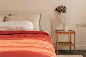 Llit o llits en una habitació de Grand​ Diamond Suite Condominium