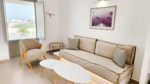 Posezení v ubytování HAYAL SUITES SANTORINI