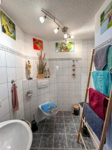 Łazienka w obiekcie Stadt & See Appartement Penthouse inkl MIC Card