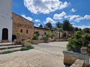The building in which the holiday home is located
