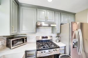 Φωτογραφία από το άλμπουμ του Pine Mountain Club Cabin with AandC and EV Charger σε Pine Mountain Club