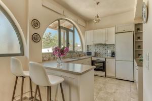 Gallery image of Granny's Cottage in Kalamaki