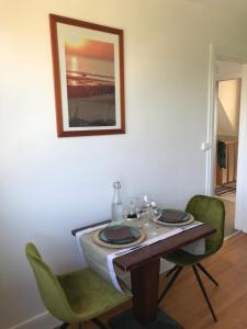 Posezení v ubytování Sangatte Guest House - Studio Room Sunset - Seafront