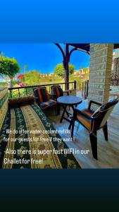 Gambar di galeri bagi 50% Off. 2BR , 2BR Ground floor with pool view, private beach access, security 24/7 شاليه ٢ غرفه ، ٢ حمام ف الدور الارضي قدام جنينه و حمام السباحه مباشره ، شاطيء خاص بالقرية و أمن ٢٤ ساعه و مسجد خاص di Dawwār Muḩammad Abū Shanab