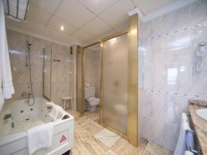 Ванная комната в Hotel Bahía de Vigo