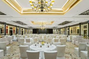 Restaurace v ubytování ITC Maratha, a Luxury Collection Hotel, Mumbai + 37 fotografií