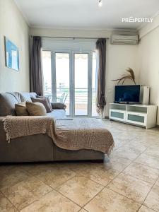 TV a/nebo společenská místnost v ubytování The Sunset Home #PROPERTLY + 22 fotografií