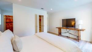 Fotografie z fotogalerie ubytování Mountain View Luxury Nogales Springs Escape v destinaci Palm Springs + 24 fotografií