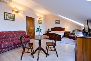 A seating area at Boutique Apart-Hotel Sherborne